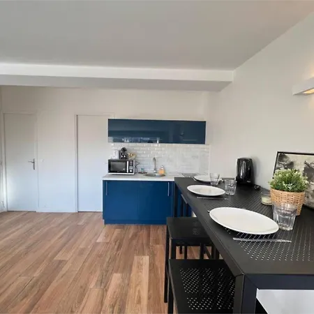 Beautiful 2 Bedroom In By Riviera Secrets Apartment